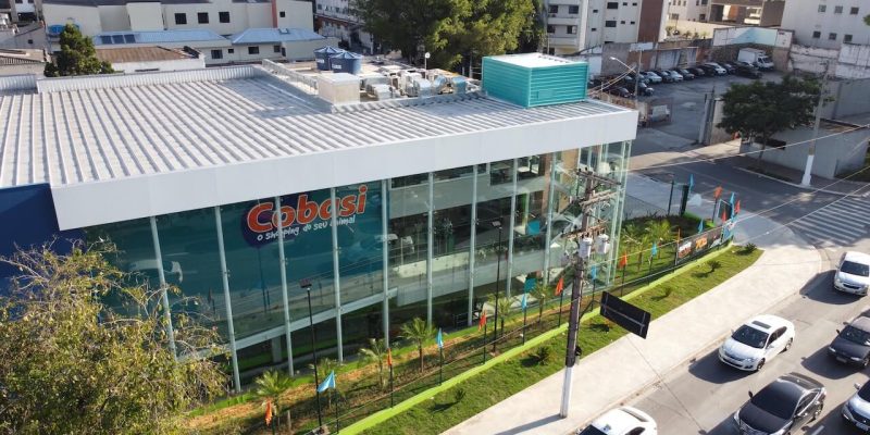 Tatuape's Cobasi: Facade work completed